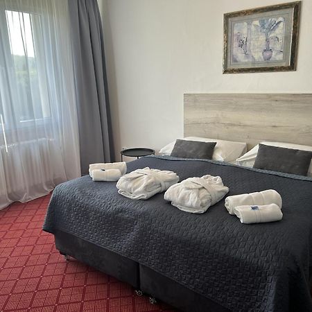 Patria Hotel Trutnov Exterior photo