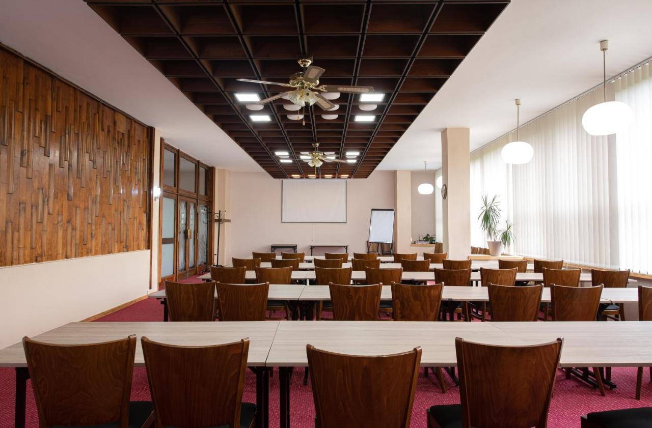 Patria Hotel Trutnov Exterior photo